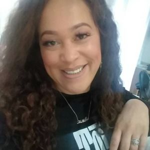 Meet your Posher, Deshawyna